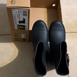 Chooka Matte Black Ankle Boots